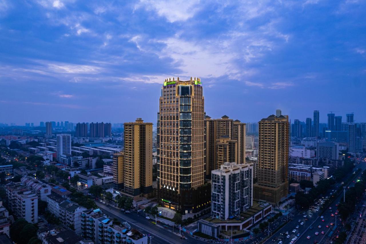 Holiday Inn Express Nanning Jiangnan, An Ihg Hotel Exterior photo